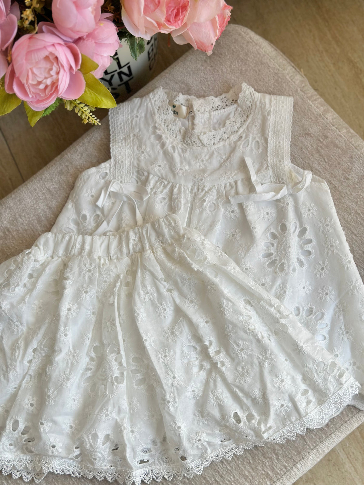 White Eyelet Summer Terno