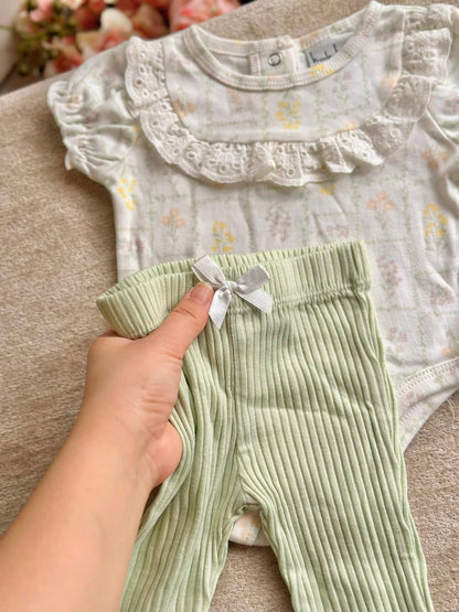 Nicole Miller Onesies and Leggings in Green