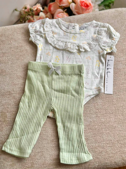 Nicole Miller Onesies and Leggings in Green