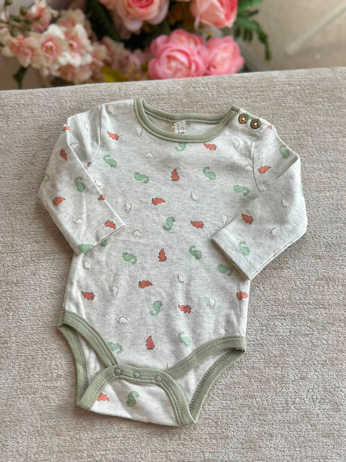 Long Sleeves Chickpea Onesies