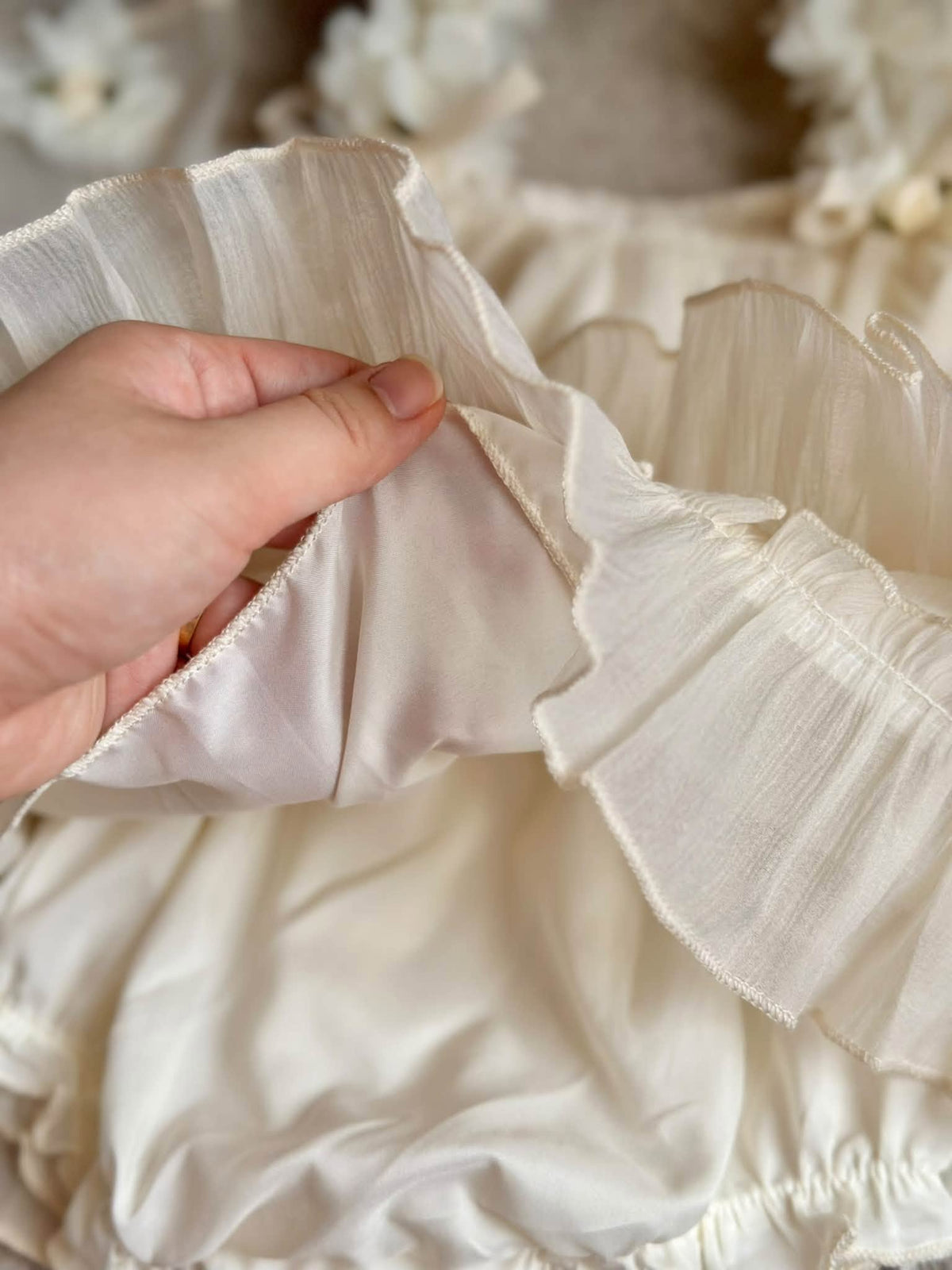 Dainty Dress in Ivory