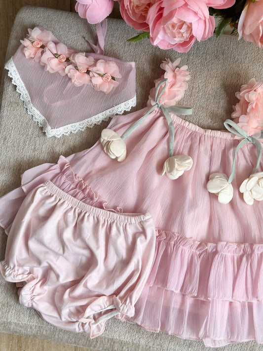 Dainty Dress in Pink