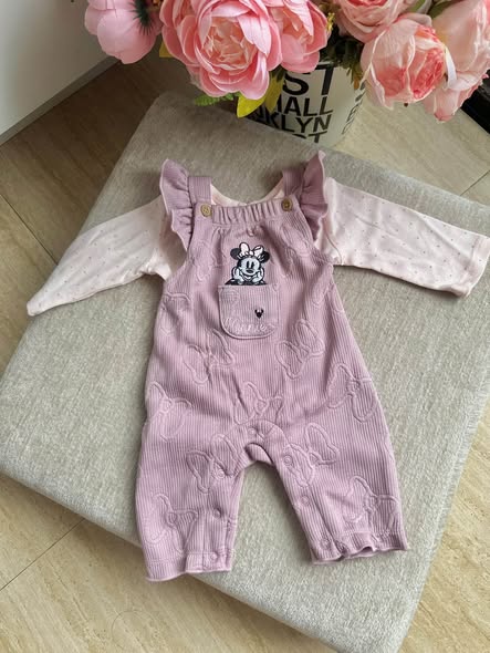 Disney Minnie jumper set